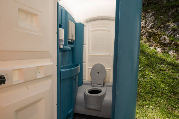 Best Portable toilet rental cost  in Hermitage, PA